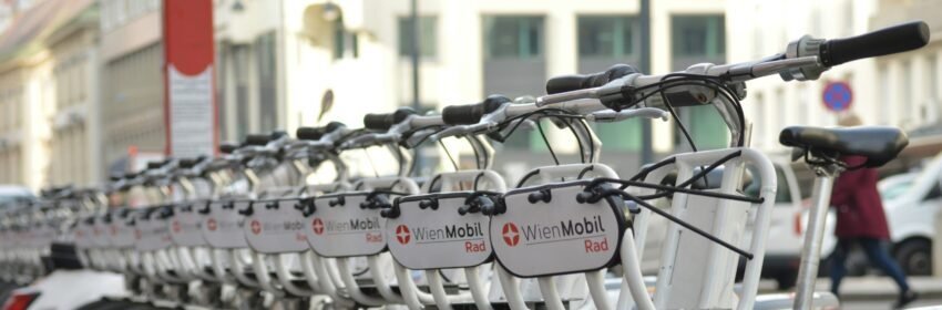 A row of bicycles parked next to each other